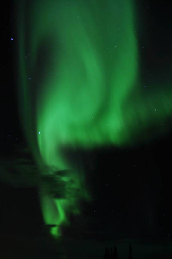 Um verdadeiro show de luzes e cores na nossa mais linda Aurora Boreal nessa passagem pelo Alaska, em Tok